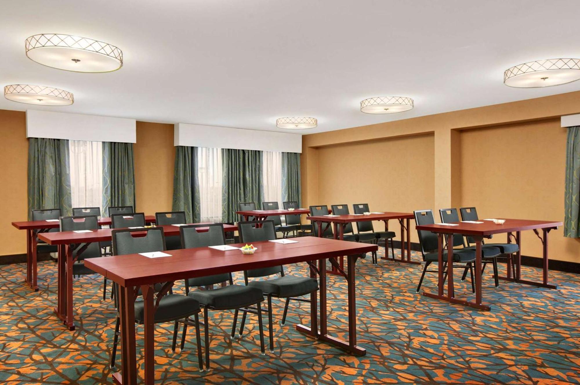Hampton Inn Chicago-Midway Airport Bedford Park Exterior foto
