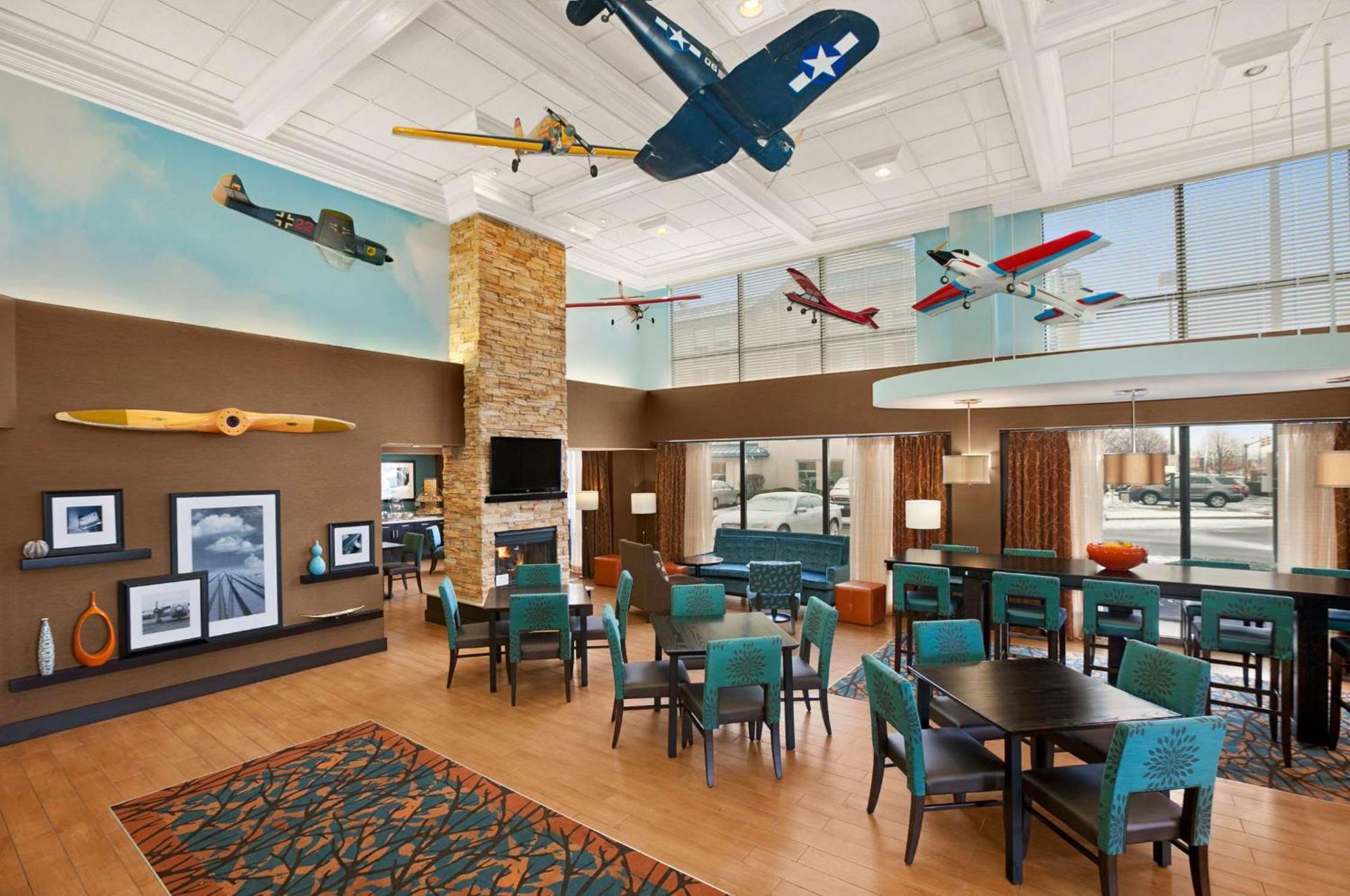 Hampton Inn Chicago-Midway Airport Bedford Park Exterior foto