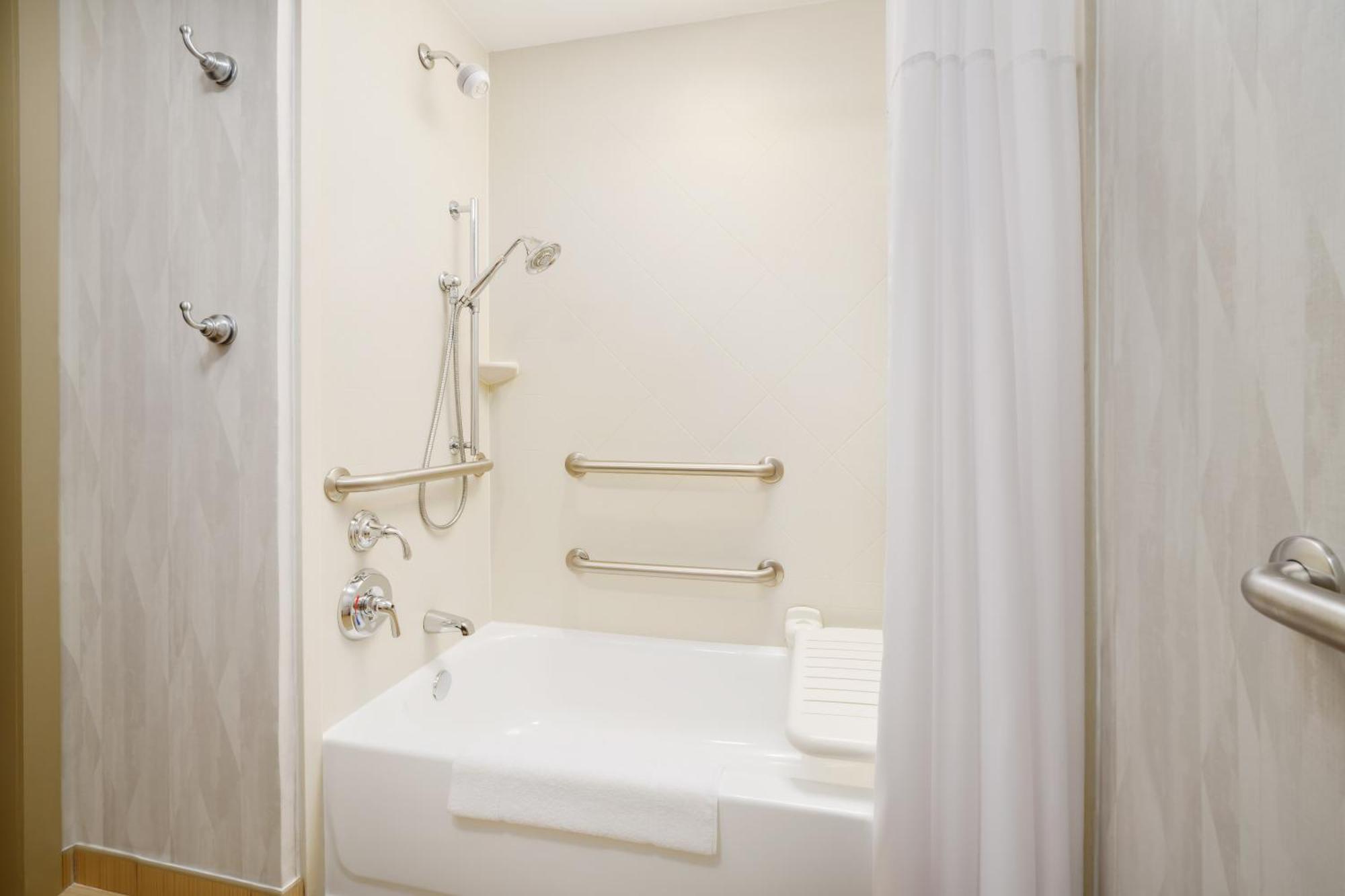 Hampton Inn Chicago-Midway Airport Bedford Park Exterior foto